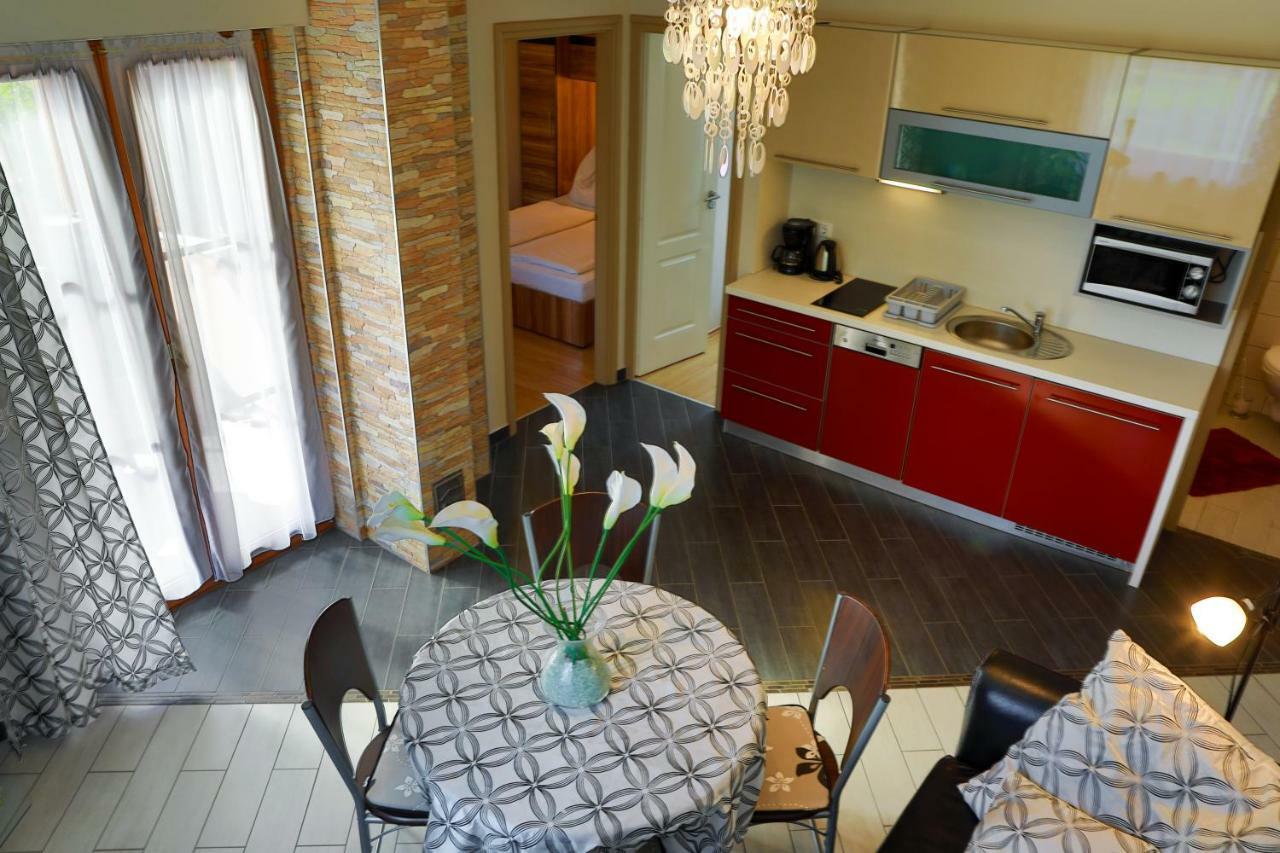 Balaton Apartman Балатонмариафюрдё Экстерьер фото