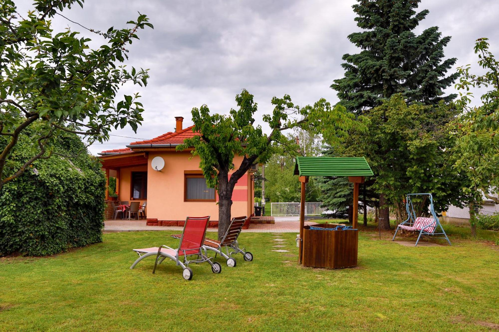 Balaton Apartman Балатонмариафюрдё Экстерьер фото